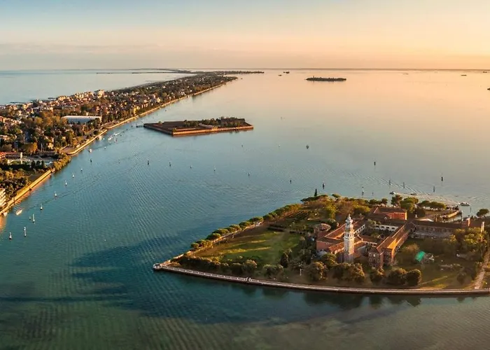 Ausonia Hungaria Wellness & Lifestyle Отель Венеция-Лидо